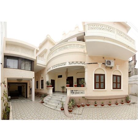 Shree Ganesha Palace Near Kashi Vishwanath Temple Varanasi Exterior photo