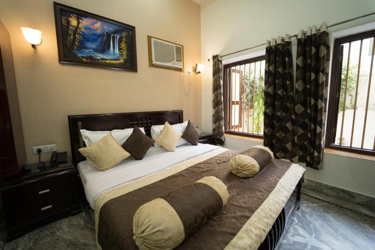 Shree Ganesha Palace Bed & Breakfast Varanasi Exterior photo