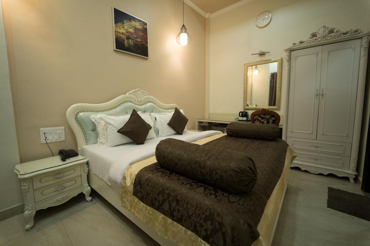 Shree Ganesha Palace Bed & Breakfast Varanasi Exterior photo