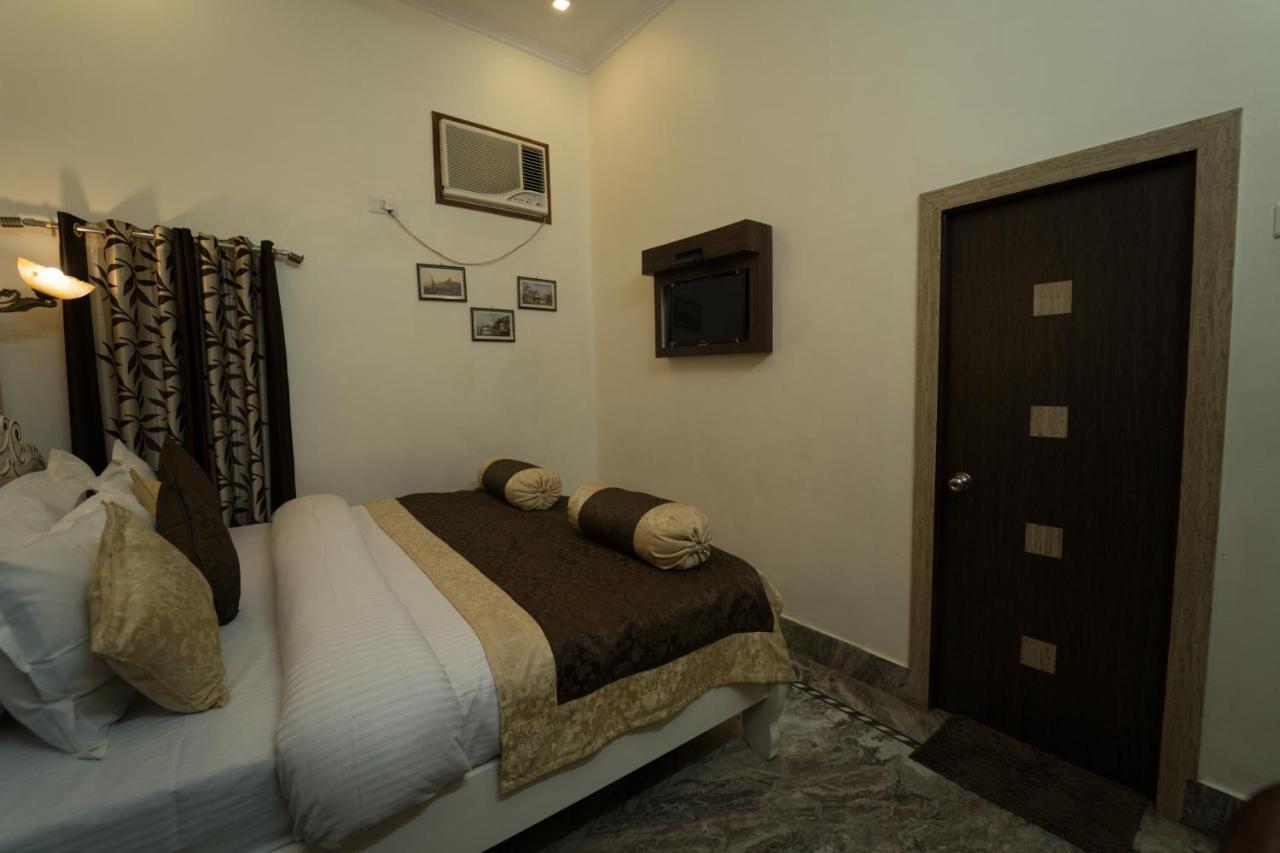 Shree Ganesha Palace Bed & Breakfast Varanasi Exterior photo