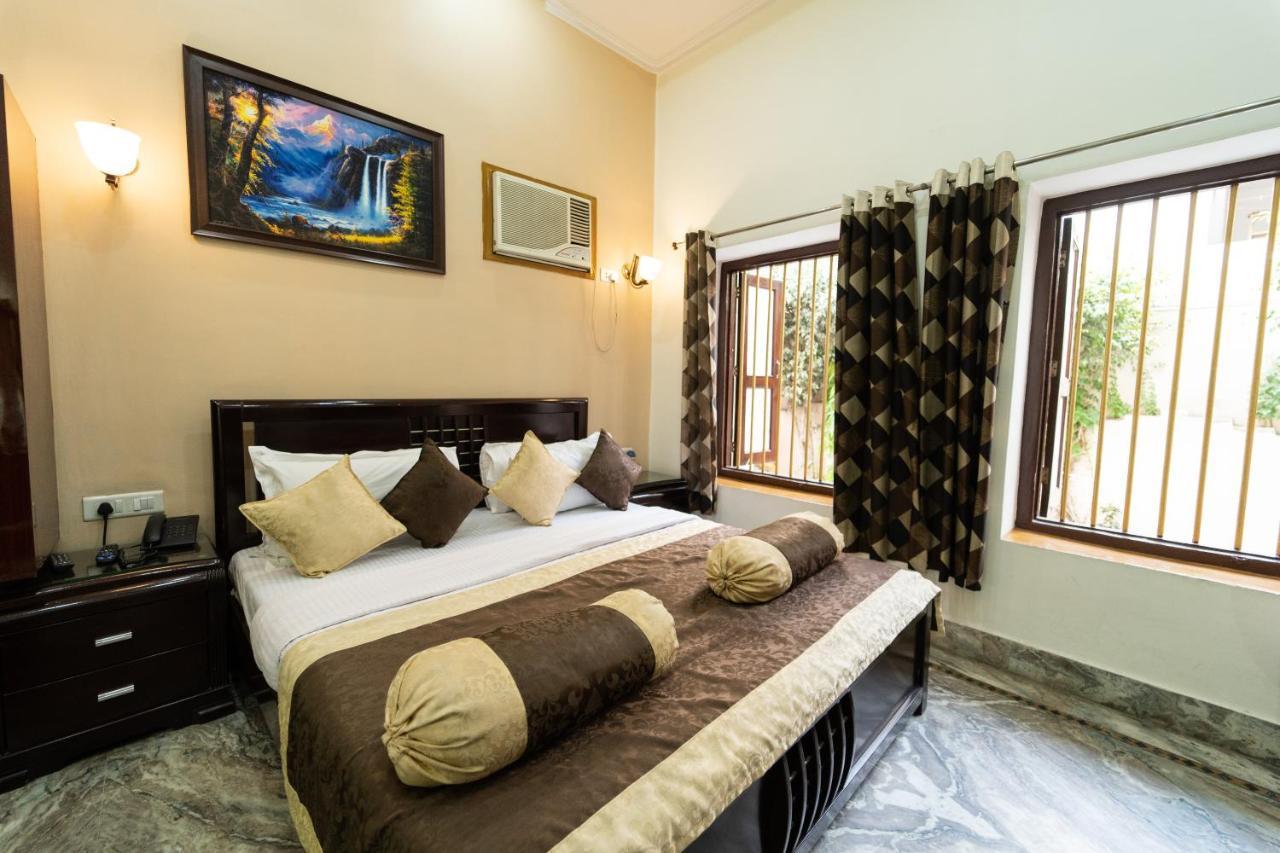 Shree Ganesha Palace Bed & Breakfast Varanasi Exterior photo