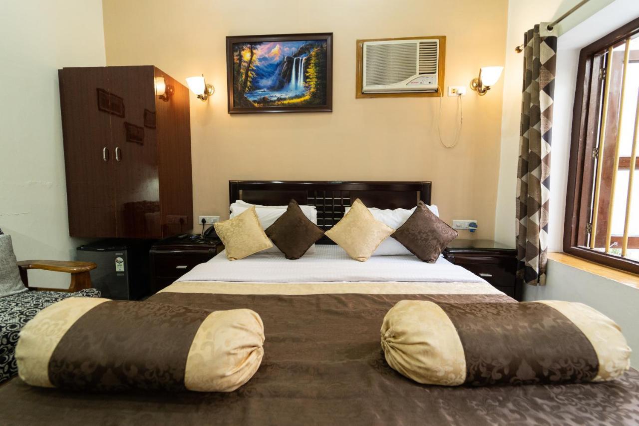 Shree Ganesha Palace Bed & Breakfast Varanasi Exterior photo